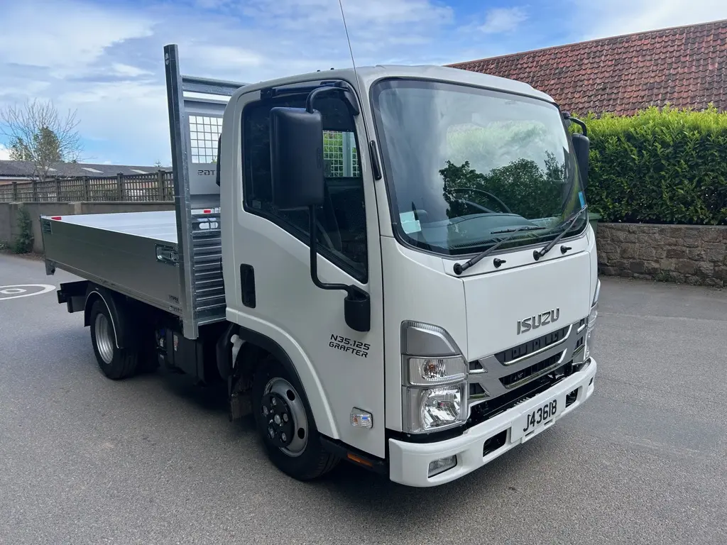 Isuzu N35