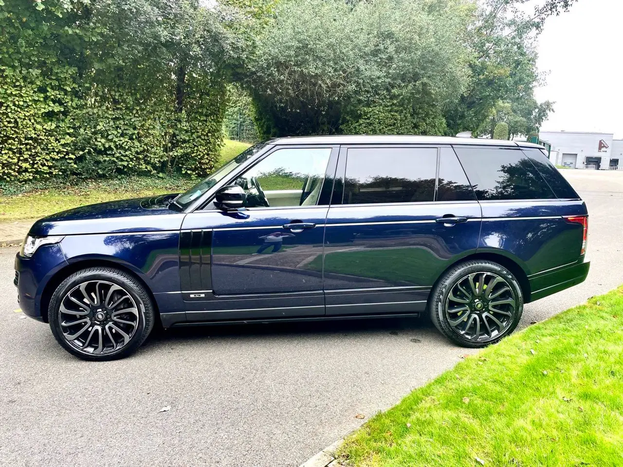 LWB Range Rover Vogue