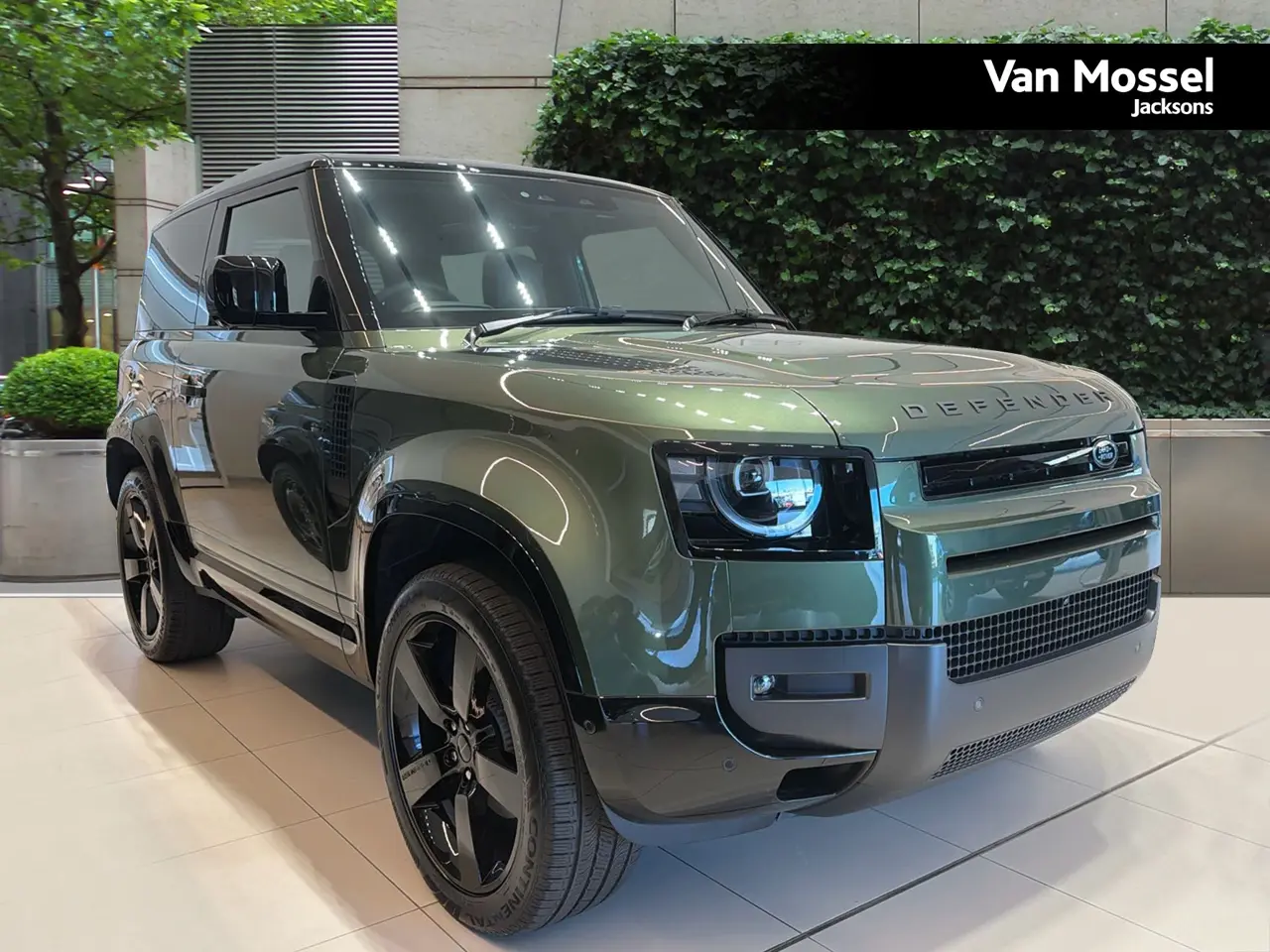 Land Rover Defender