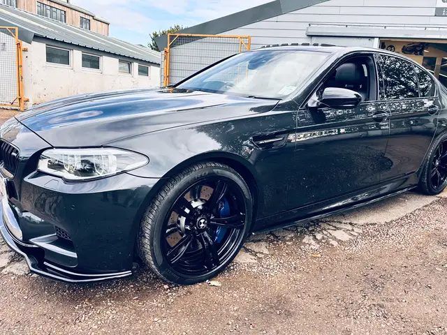 BMW M5