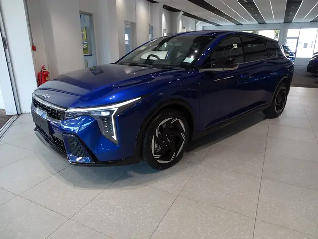 Kia K4