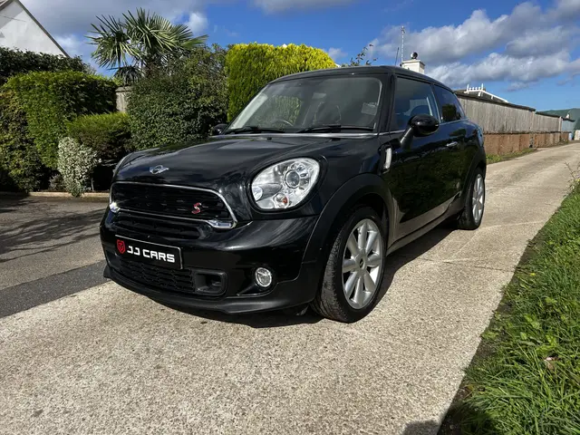 MINI Paceman